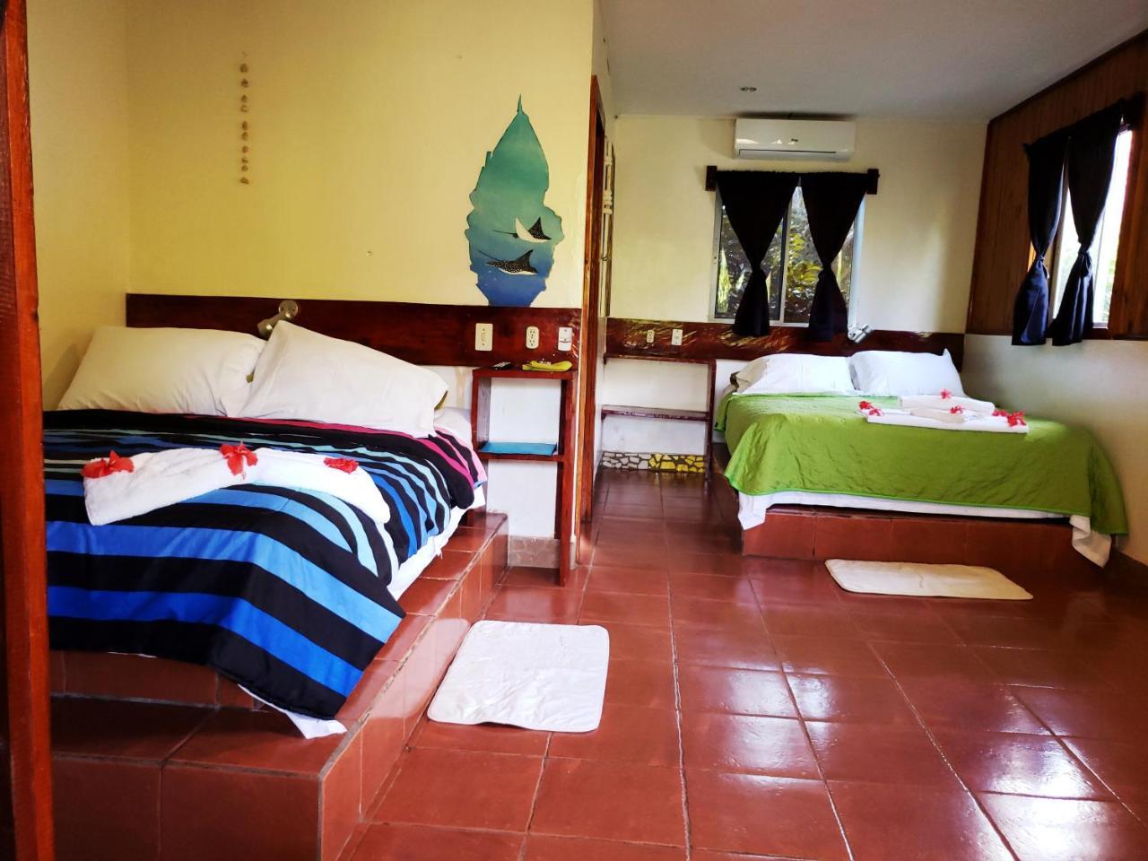 Paraiso Beach Hotel Brig Bay Exterior foto